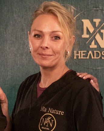 hair spa therapist portrait 1